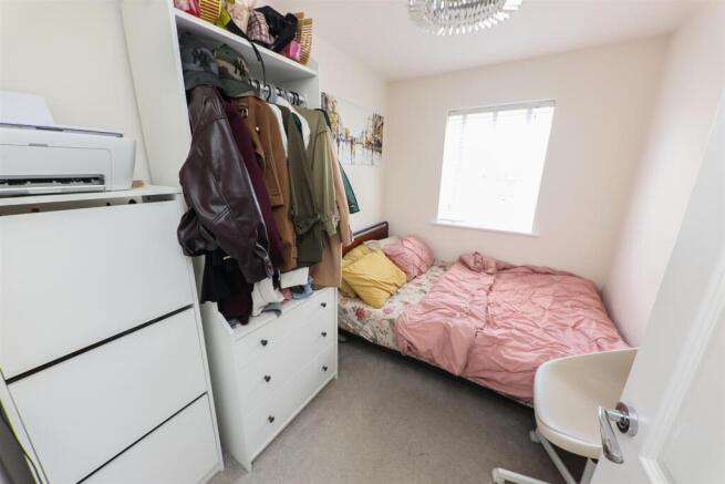 3 bed Semi-Detached for sale Image 12