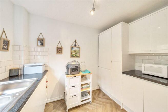 1 bed Apartment for sale Image 7