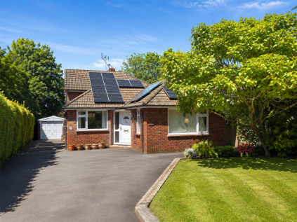 Blackberry Lane, Four Marks, GU34