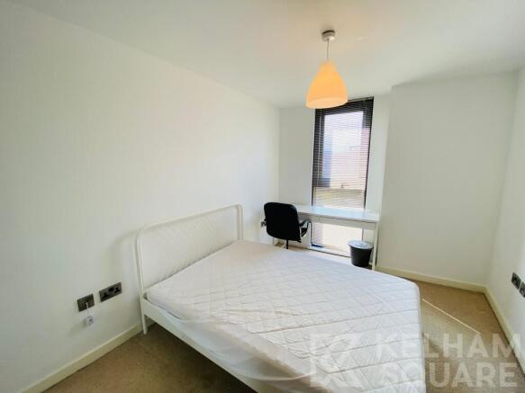 2 bed Flat to rent Image 8
