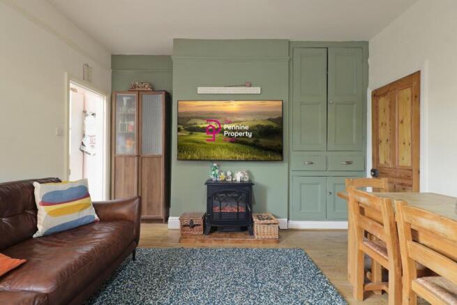 3 bed Semi-Detached for sale Image 5