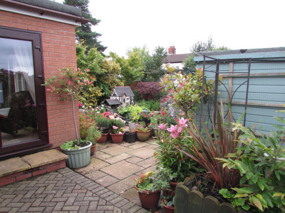 Photo 10