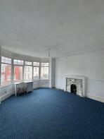 First Floor Flat, 20, Chatsworth Road, Bournemouth BH8 8SW