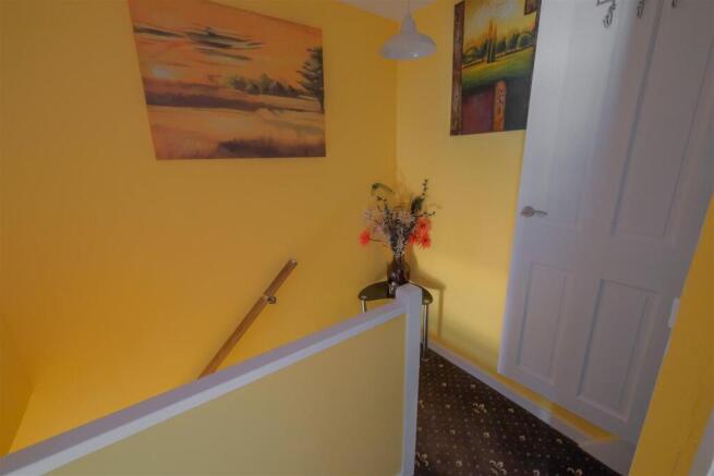 2 bed Terraced for sale Image 9