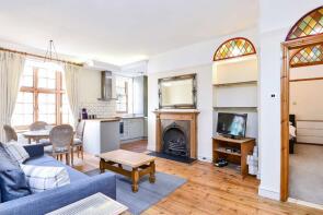 34, 24 Grove Court, Grove End Road, London NW8 9EP