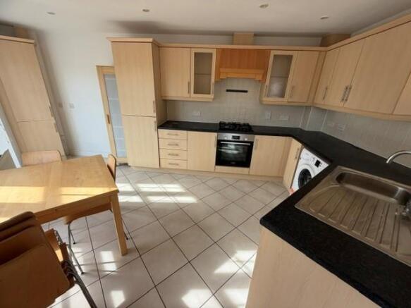 NEW KITCHEN 2.jpg