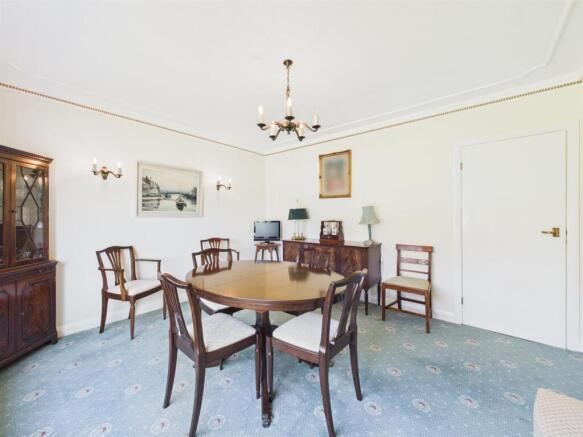 4 bed Detached Bungalow for sale Image 7