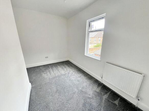 5 bed Terraced for sale Image 11