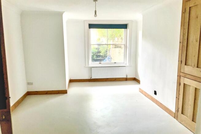 Lower Flat, Victoria Park, Dover, CT16 photo 4