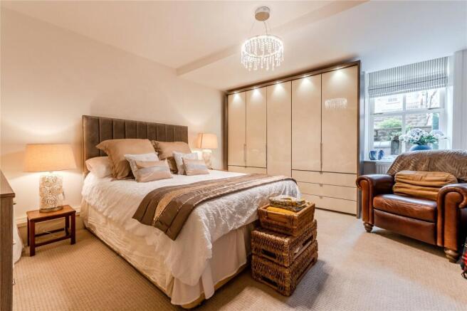2 bed Apartment for sale Image 7