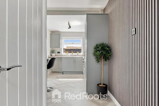 3 bed Semi-Detached for sale Image 9