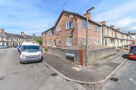Lower Guthrie Street, Barry