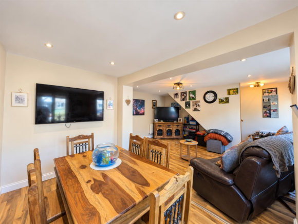 Chestnut Close, Mile End, Coleford photo 4