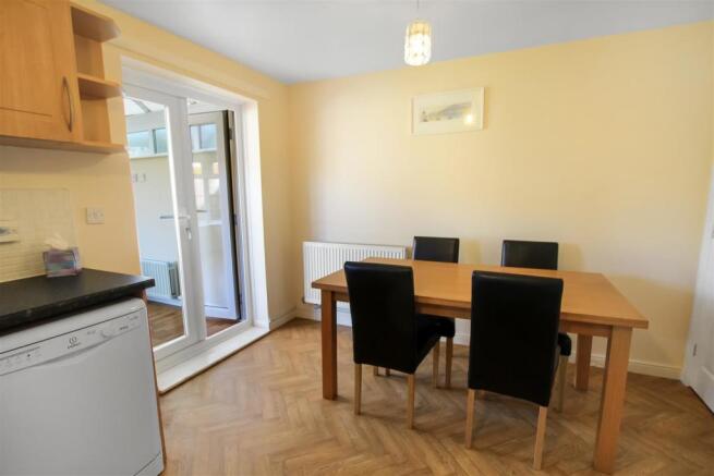 Dining Area.jpg