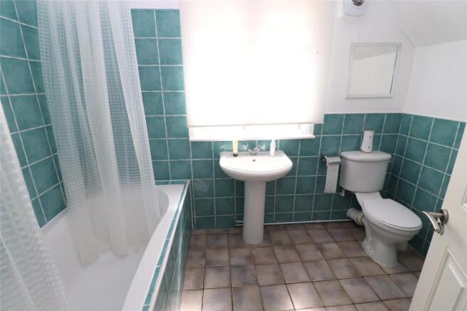 G/Floor  Bathroom