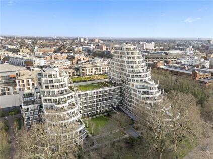 Henry Macaulay Avenue, Kingston upon Thames, KT2