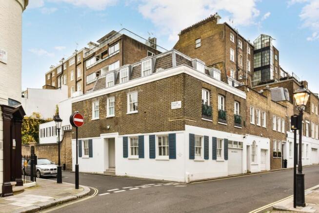 The Corner House (24).JPG