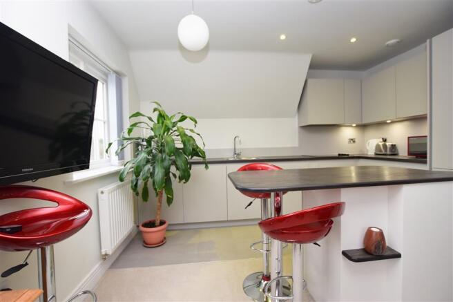 Kitchen / Breakfast Area