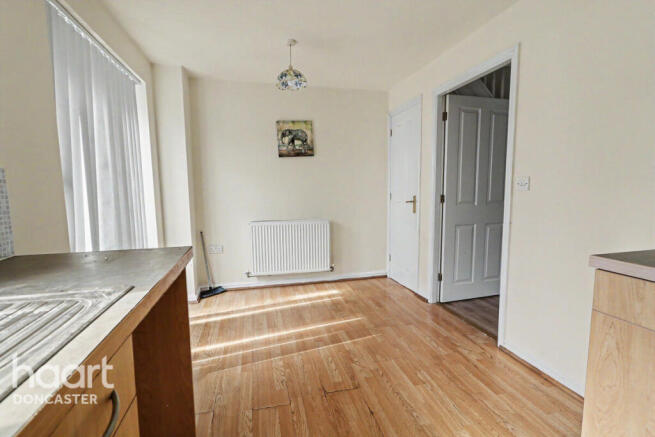 3 bed Terraced for sale Image 7