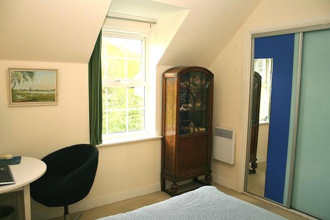 Photo 4