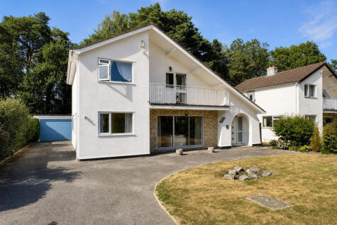 Hazel Drive, Ferndown, BH22 9