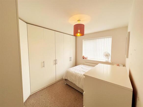 BEDROOM 2