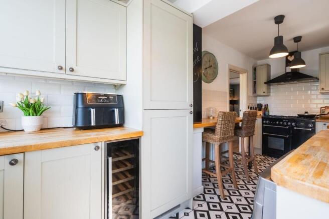 3 bed Semi-Detached for sale Image 11