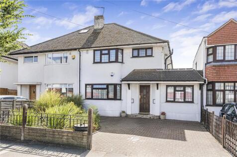 Hospital Bridge Road, Twickenham, TW2