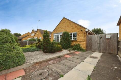 Dunmore Close, Lincoln, Lincolnshire, LN5 8TN