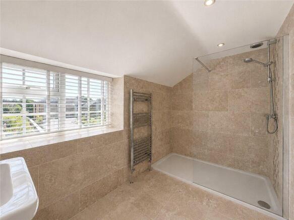 3 bed Detached for sale Image 10