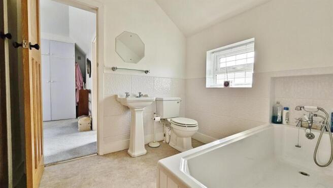 Jack & Jill En-Suite