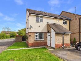 28, Foxglove Close, Gloucester GL4 4DX