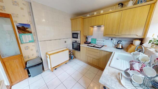 Carmelite Crescent Kitchen