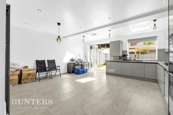 3 bed Semi-Detached for sale Image 7