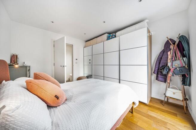 Bedroom (2)