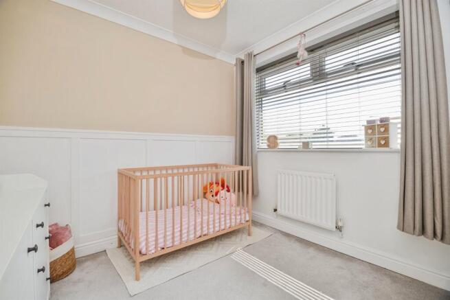 3 bed Semi-Detached for sale Image 10