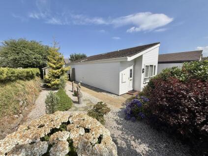 Penhallow Close, Mount Hawke, Truro
