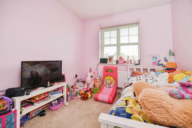 3 bed Semi-Detached for sale Image 12