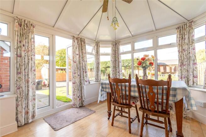 Ballingers, Urchfont, Devizes, Wiltshire, SN10 photo 4