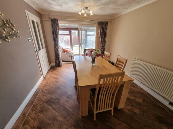 Dining Room.jpg
