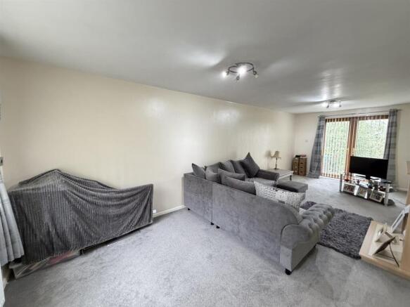 3 bed House for sale Image 11