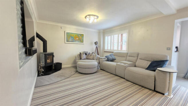 Living/Breakfast Kitchen