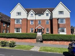 2, Carlton Manor, Holbeck Road, Scarborough YO11 2XF