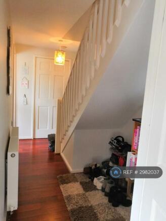 2 bed Semi-Detached to rent Image 4