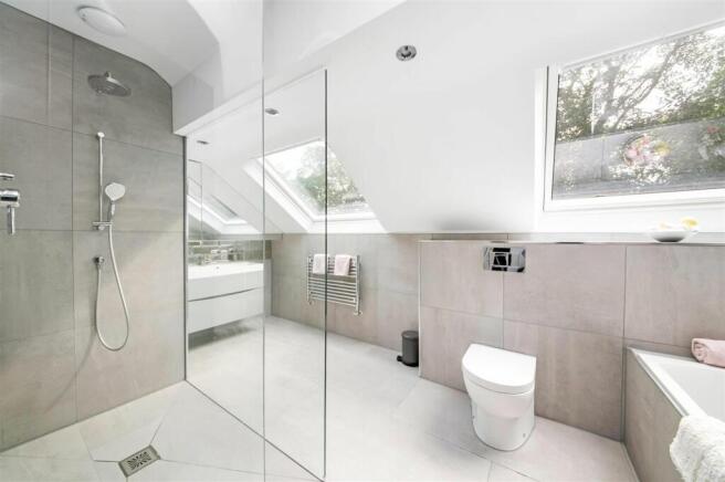 HOUSE BATHROOM