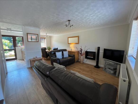 processed-0AA3CD72-0EB7-4177-8D13-5104B4757915.jpe