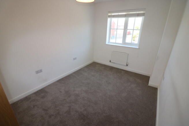 3 bed Semi-Detached to rent Image 10