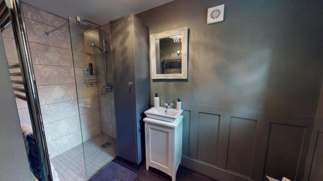 3 bed Semi-Detached for sale Image 12
