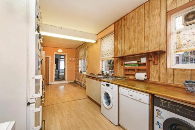 3 bed Terraced for sale Image 7