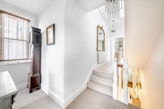 4 bed Terraced for sale Image 12